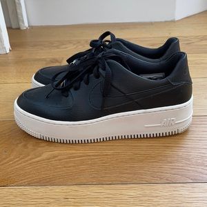 Nike Air Force 1 Sage Low in black great condition